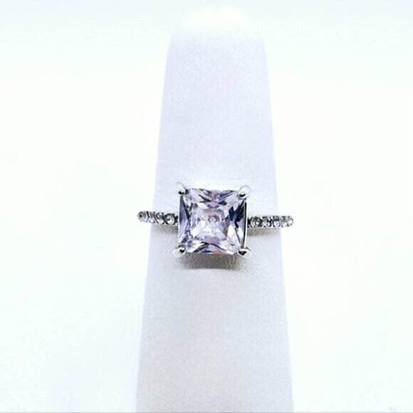 2 Kt Princess Cut Simulant Diamond Silver Tone Anniversary / Engagement Ring - Picture 5 of 7